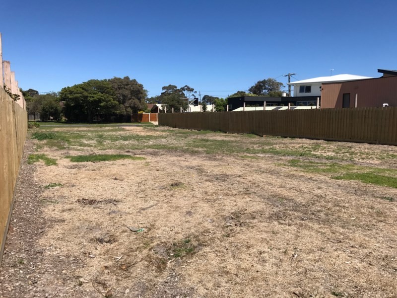 1 Highfield Road, Mccrae VIC 3938