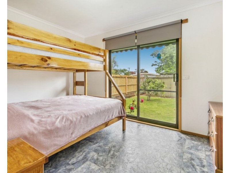 108 Third Avenue, Rosebud VIC 3939