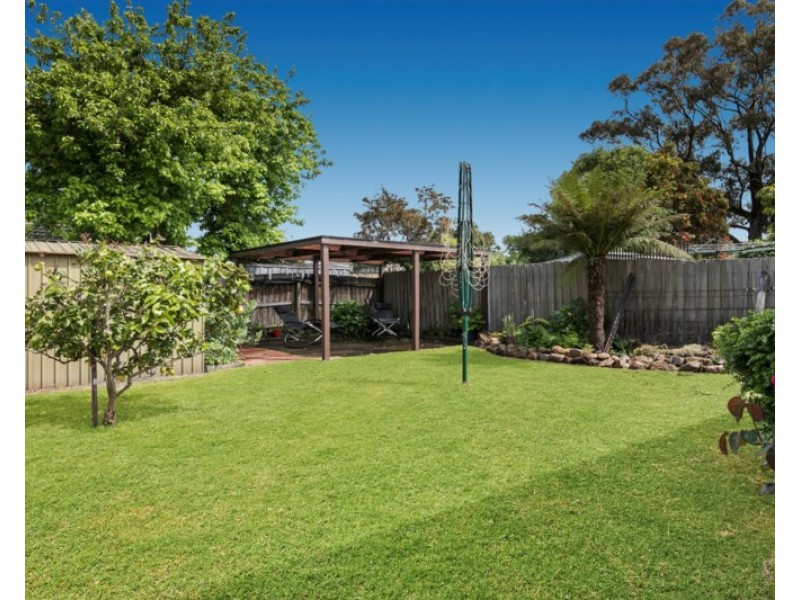 108 Third Avenue, Rosebud VIC 3939