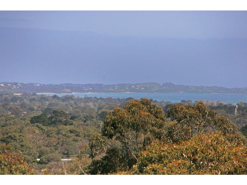 16 Crest Drive, Rosebud VIC 3939