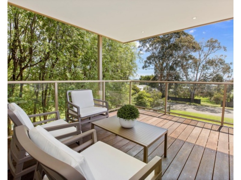 9 Chunar Grove, Mccrae VIC 3938