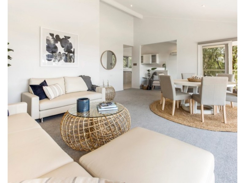 9 Chunar Grove, Mccrae VIC 3938