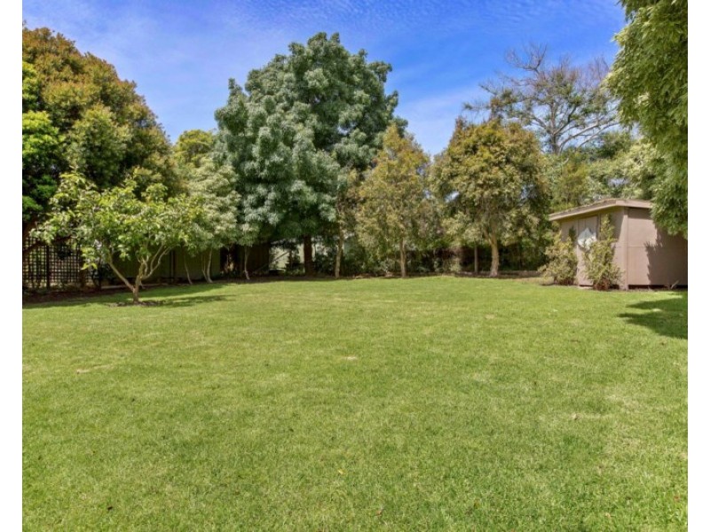 9 Chunar Grove, Mccrae VIC 3938