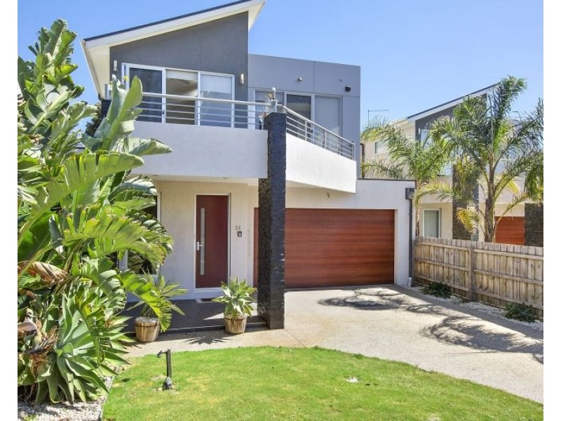 24 Ninth Avenue, Rosebud VIC 3939