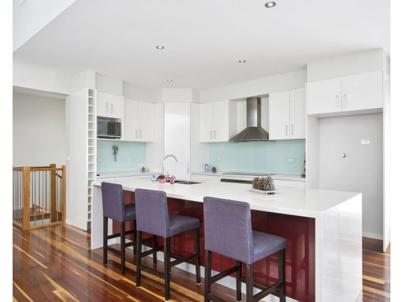 24 Ninth Avenue, Rosebud VIC 3939