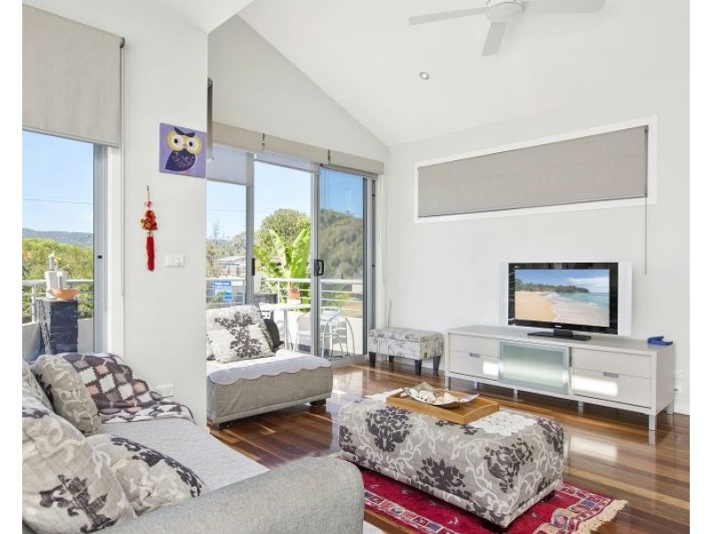 24 Ninth Avenue, Rosebud VIC 3939