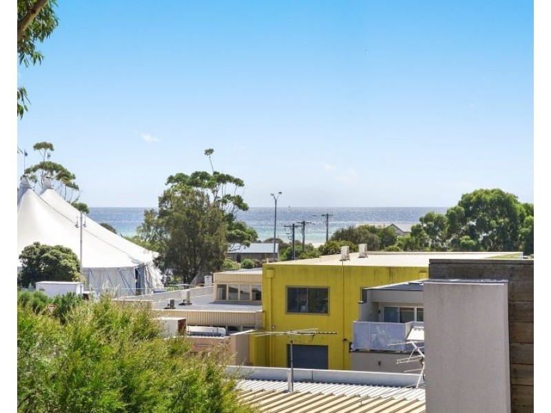 24 Ninth Avenue, Rosebud VIC 3939