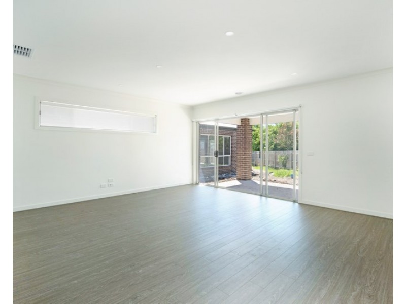 12B Higgins Street, Safety Beach VIC 3936