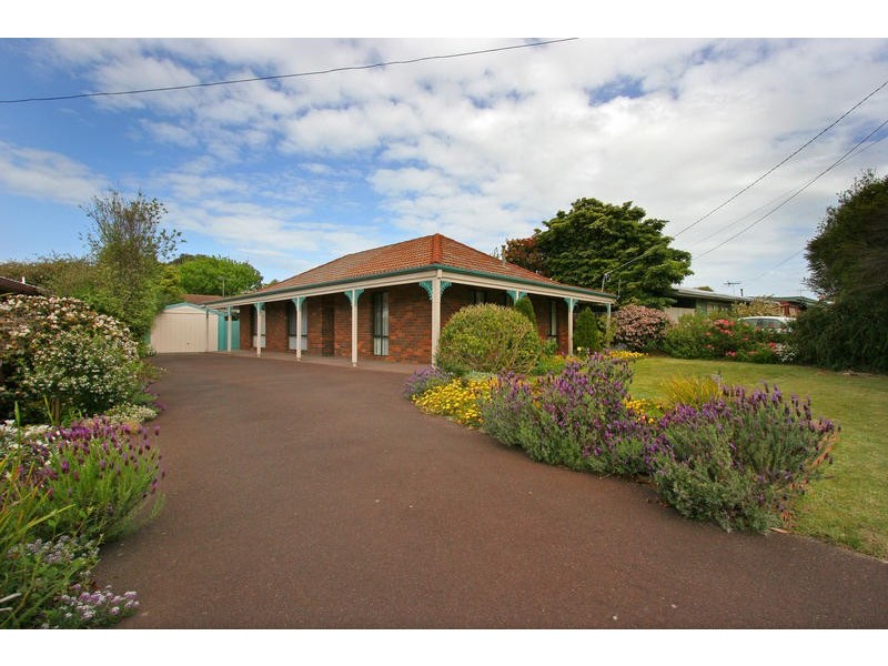 15 Balaka Street, Rosebud VIC 3939