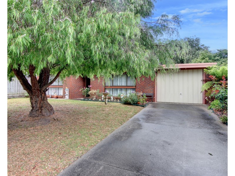 11 Bromley Street, Rosebud VIC 3939