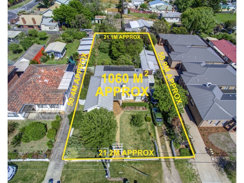 8-10 Foam Street, Rosebud VIC 3939