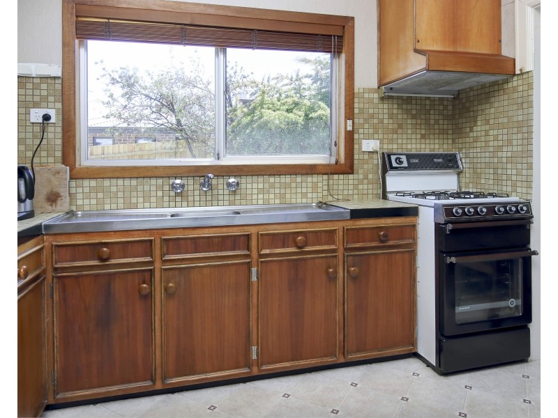 8-10 Foam Street, Rosebud VIC 3939