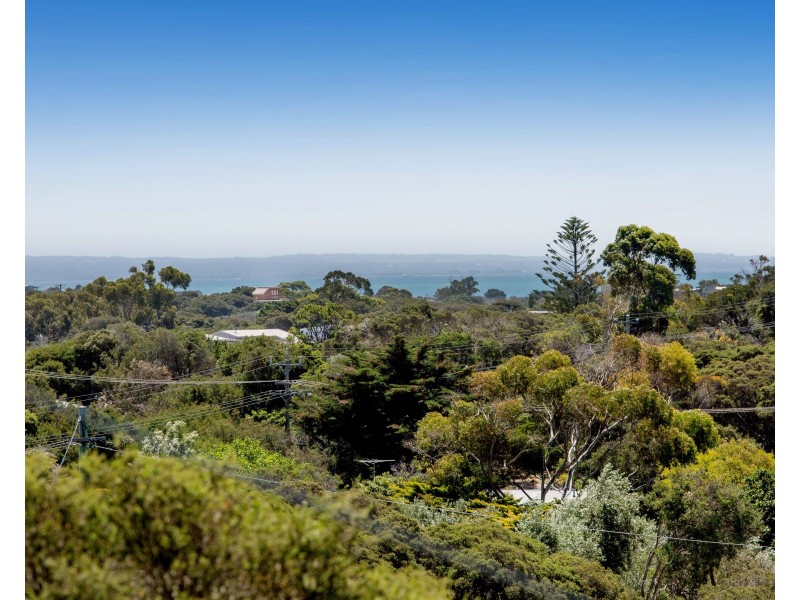 11 Louise Street, Rye VIC 3941