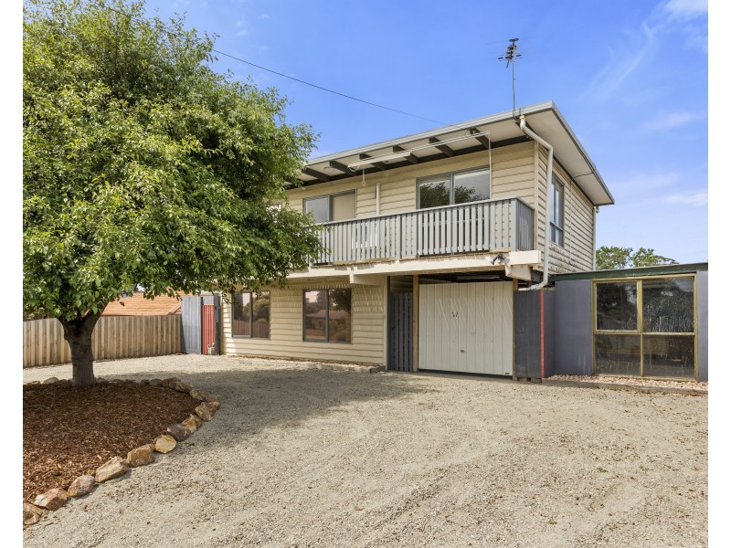 143 Boneo Road, Rosebud VIC 3939