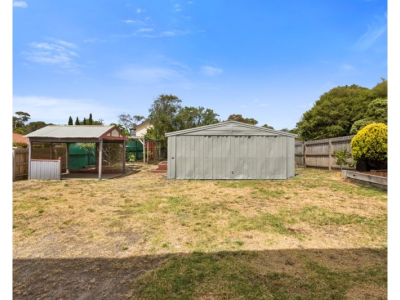 143 Boneo Road, Rosebud VIC 3939