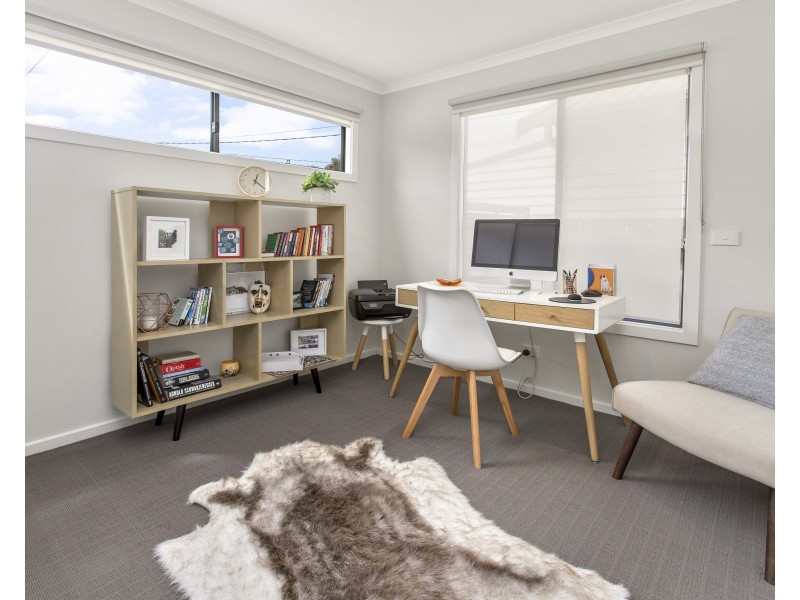 26 Sixth Avenue, Rosebud VIC 3939