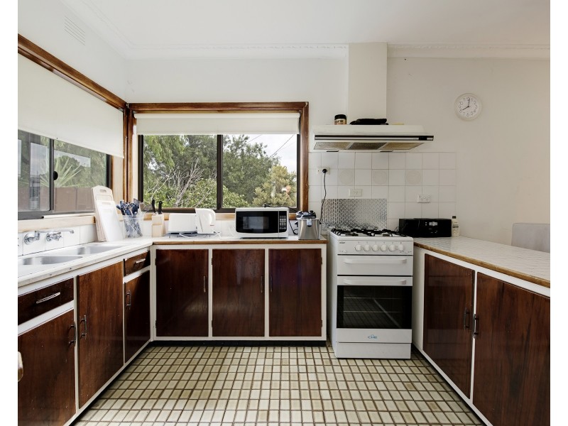 111 Ninth Avenue, Rosebud VIC 3939