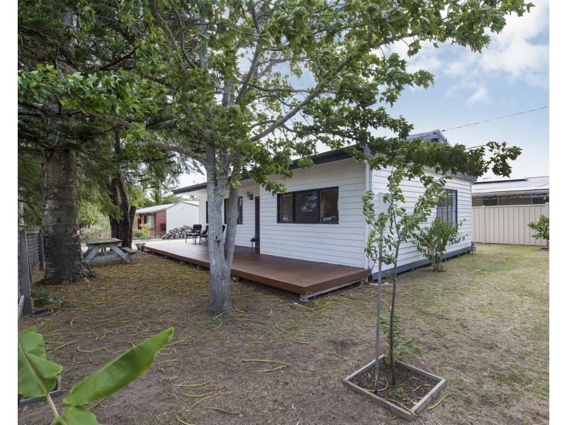 8 Karkarook Road, Rye VIC 3941