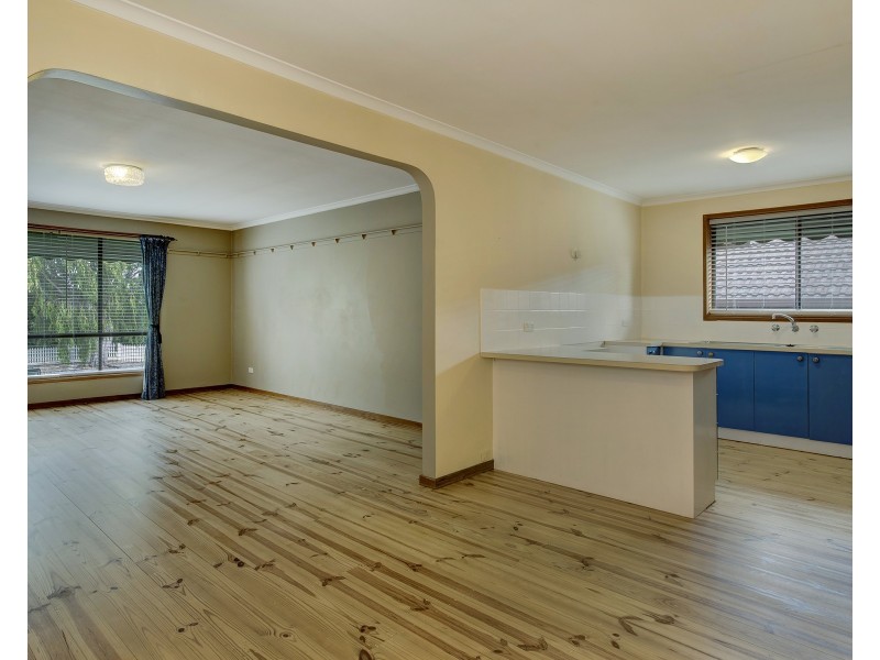 125 Sixth Avenue, Rosebud VIC 3939