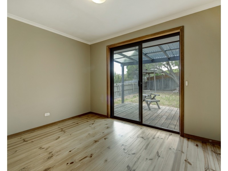 125 Sixth Avenue, Rosebud VIC 3939