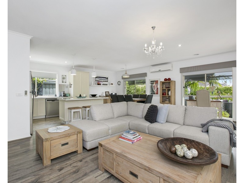 24 Mount Arthur Avenue, Rosebud VIC 3939