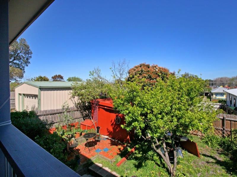 16 Seventh Avenue, Rosebud VIC 3939