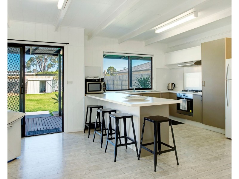 19 Morgan Street, Rosebud VIC 3939