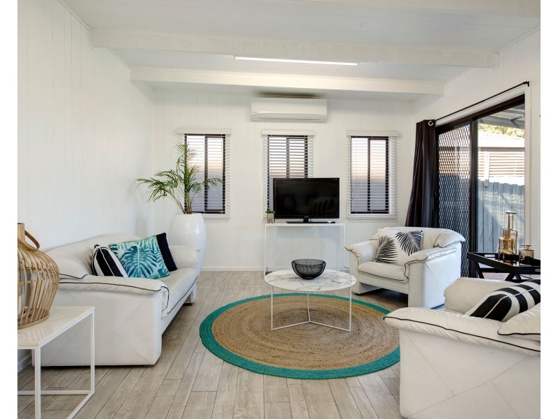 19 Morgan Street, Rosebud VIC 3939