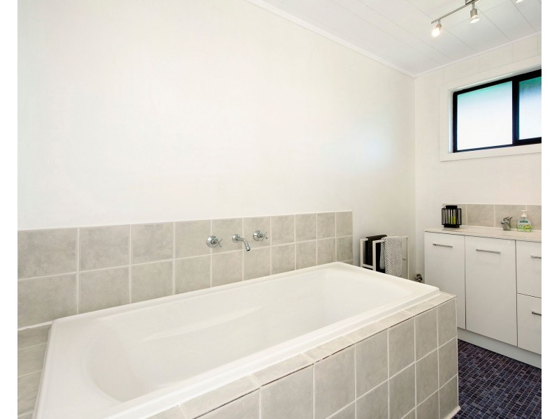 19 Morgan Street, Rosebud VIC 3939