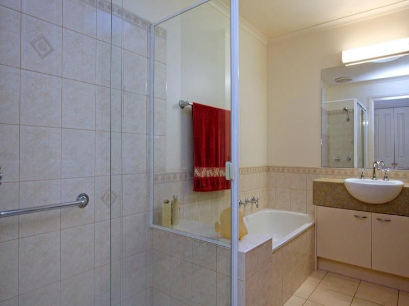 58 Hayes Avenue, Rosebud VIC 3939