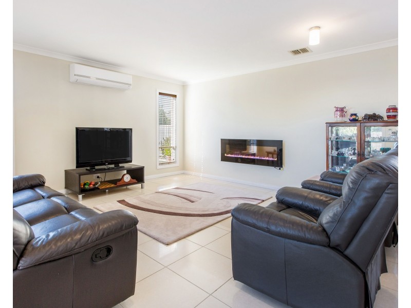 12 Lovely Meadows Court, Rosebud VIC 3939
