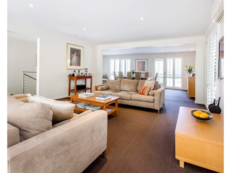 15 Caxton Street, Blairgowrie VIC 3942