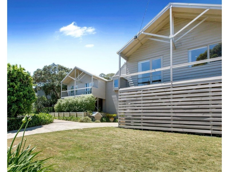 15 Caxton Street, Blairgowrie VIC 3942