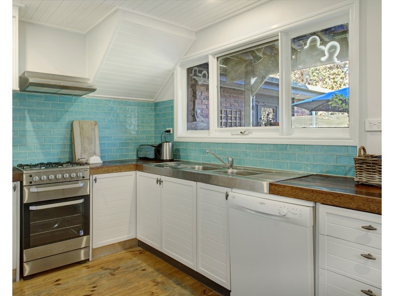 25 Avalon Drive, Rosebud VIC 3939