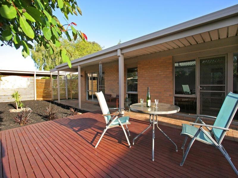 28 Banksia Place, Rosebud VIC 3939