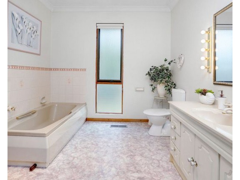 440 Waterfall Gully Road, Rosebud VIC 3939