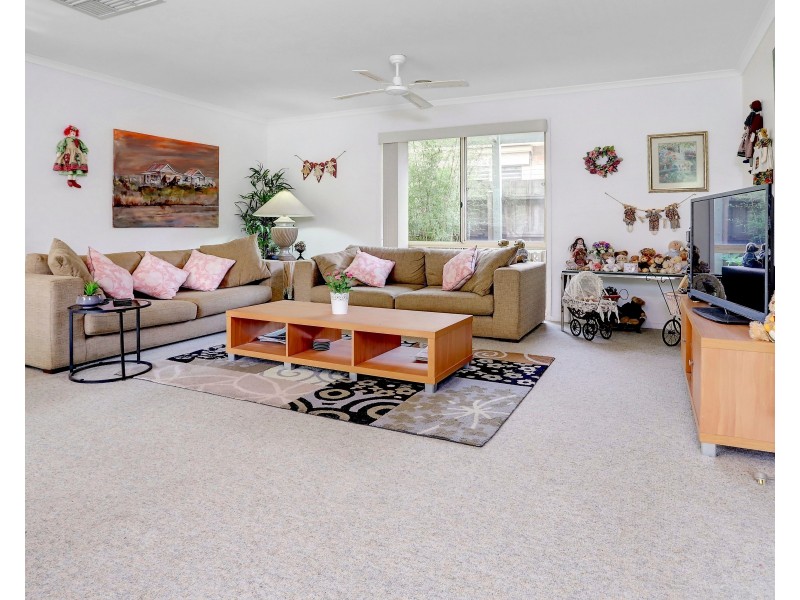 2 Banksia Place, Rosebud VIC 3939