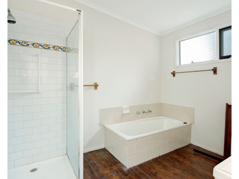 25 Warrain Avenue, Rosebud VIC 3939