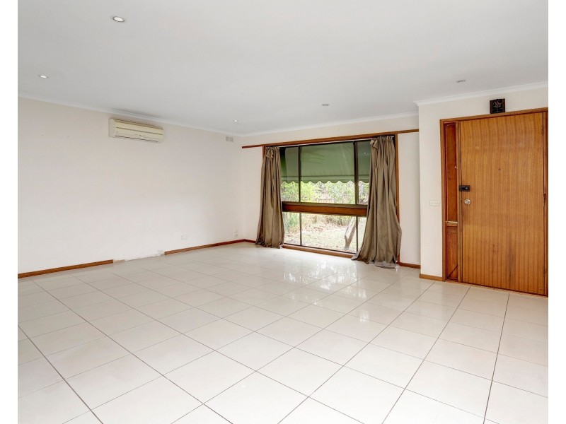 119 Eighth Avenue, Rosebud VIC 3939