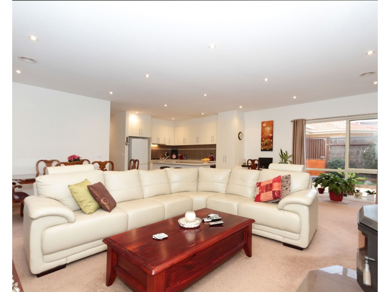 4/5 Rosemore Road, Rosebud VIC 3939