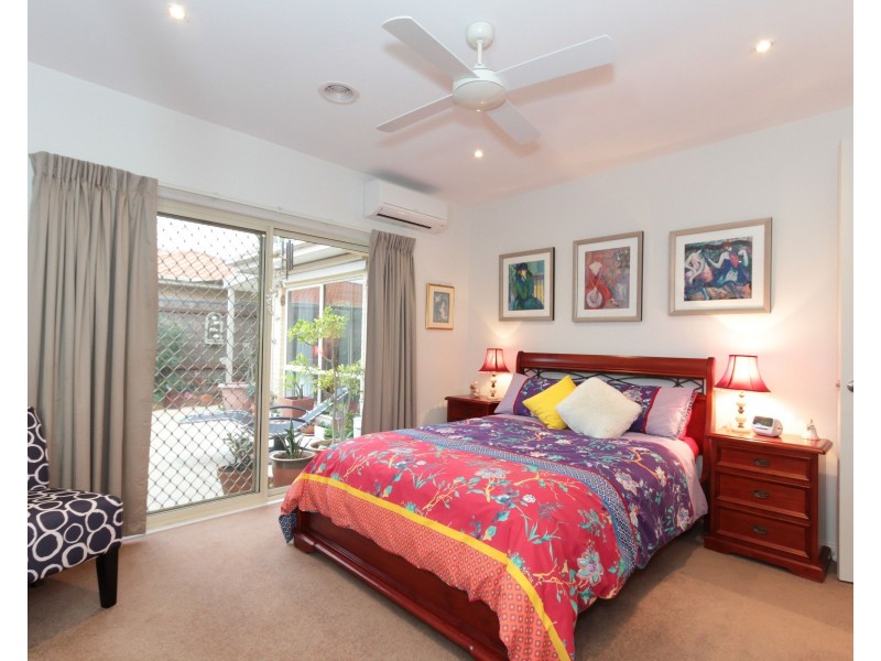 4/5 Rosemore Road, Rosebud VIC 3939