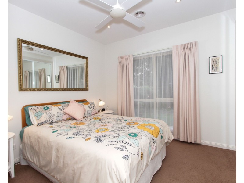 4/5 Rosemore Road, Rosebud VIC 3939
