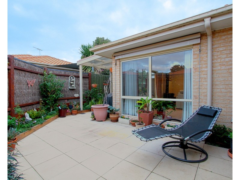4/5 Rosemore Road, Rosebud VIC 3939