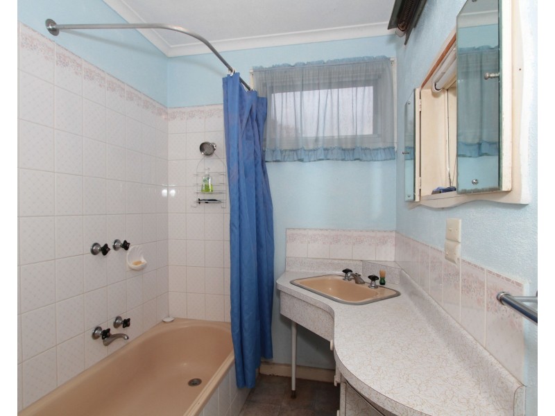 1 Devon Street, Rosebud VIC 3939