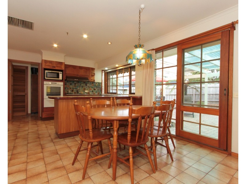 30 Anne Street, Rosebud VIC 3939