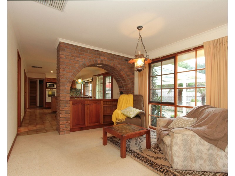 30 Anne Street, Rosebud VIC 3939