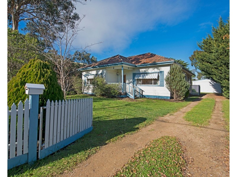 4 Iluka Street, Safety Beach VIC 3936