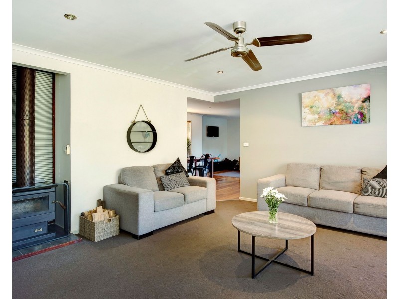 10 Bienias Crescent, Tootgarook VIC 3941