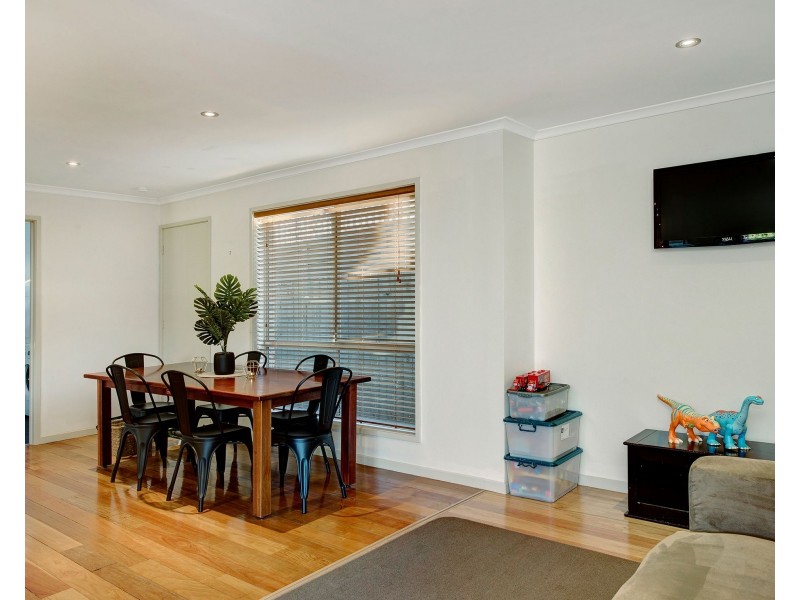 10 Bienias Crescent, Tootgarook VIC 3941