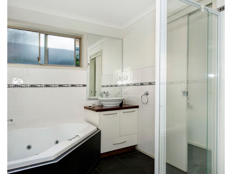 10 Bienias Crescent, Tootgarook VIC 3941
